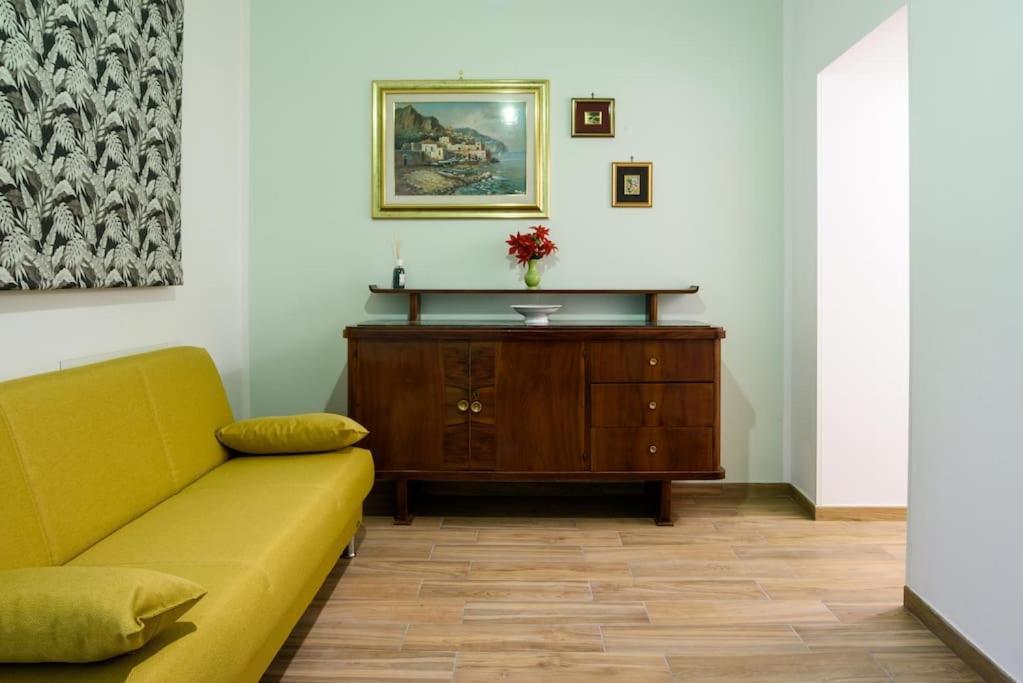 Appartement Stazione Treni - Wi-Fi & Netflix Cozy Space à Salernes Extérieur photo