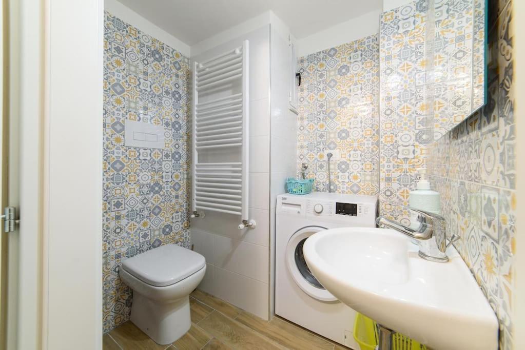 Appartement Stazione Treni - Wi-Fi & Netflix Cozy Space à Salernes Extérieur photo